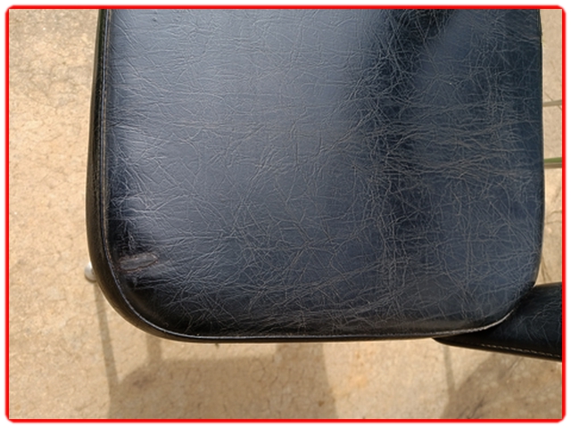 Chaises design chrome et skai