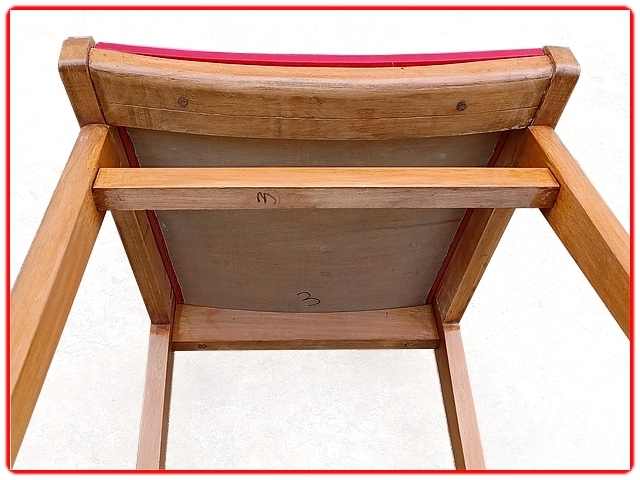 Chaises vintage assise bois cintré