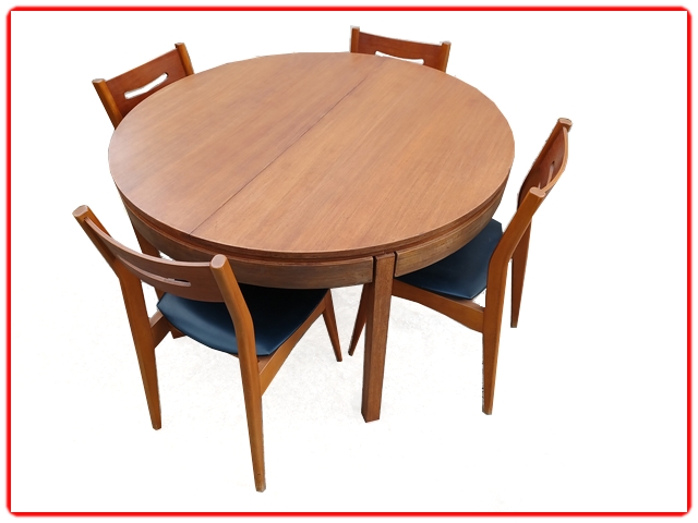 Table de repas et chaises vintage scandinave teck