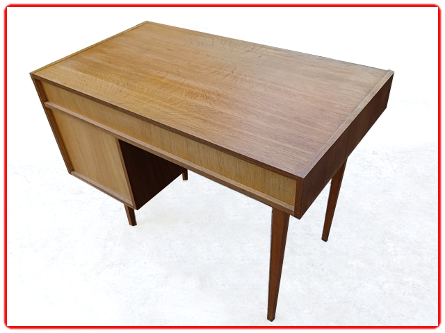 Bureau vintage 1960
