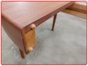 Table scandinave 1960