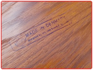 Table danoise estampillée scandinave 1960