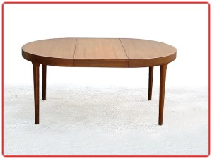 Table ronde ovale danoise teck 1960