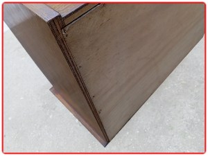 commode vintage pieds compas