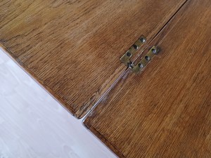 Table portefeuille vintage rénovée