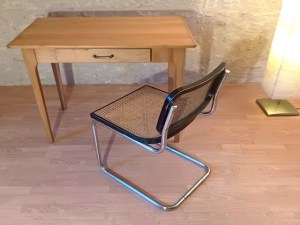 Table bureau bois massif clair vintage 1980