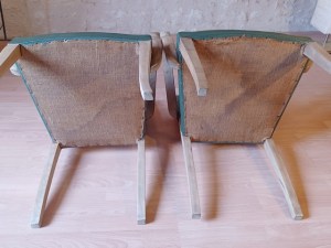 Fauteuils moustaches