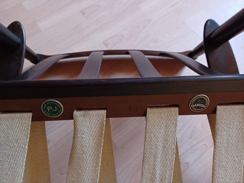 Estampilles Made in denmark fauteuils Grete Jalk PJ 56