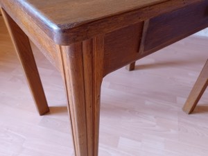 Petite table d'appoint art déco 1930 bois massif